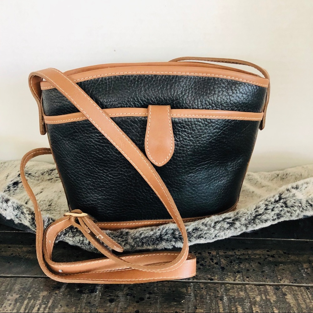 BONAVI Pebble Leather crossbody adjustable strap